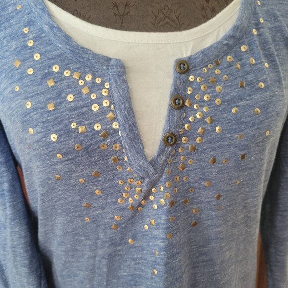 Blue Knit Top With Sequins & Faux Layered Look 3/4 Sleeves Button Accent Womens - Picture 2 of 3